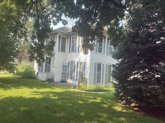 3rd image of 1023 Grant St