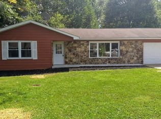 223 Bartlett Dr, Mitchell, IN 47446