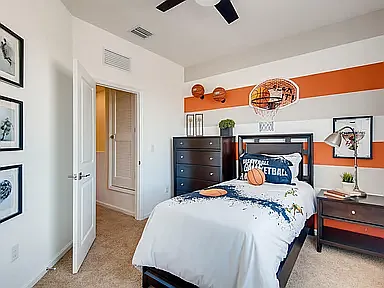 3 bed, 1442 sqft, $3,200 — Photo 4