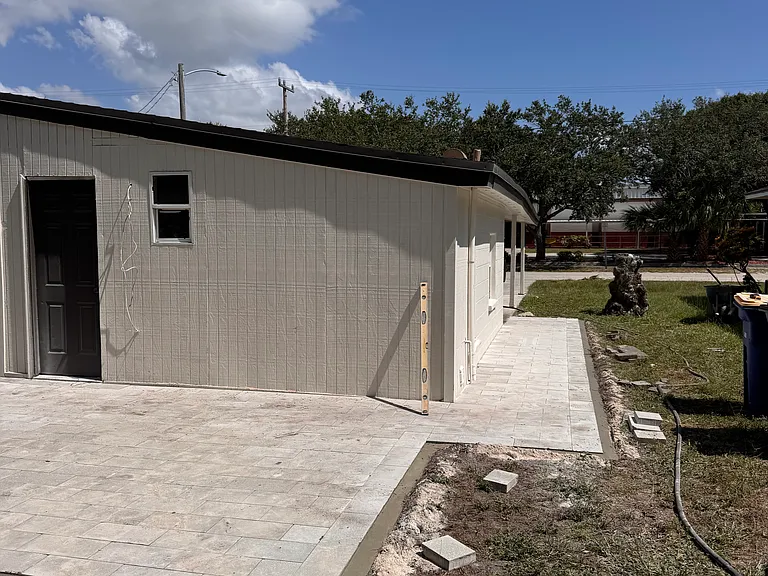 2203 Avenue Q — Photo 10