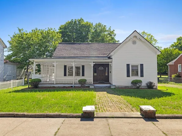 305 Broad St, Oxford, NC 27565