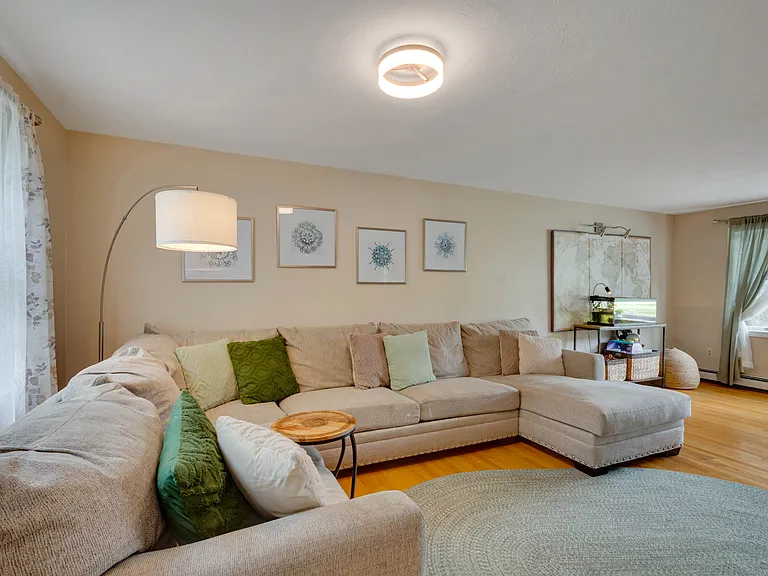 43 Joseph Rd — Photo 2