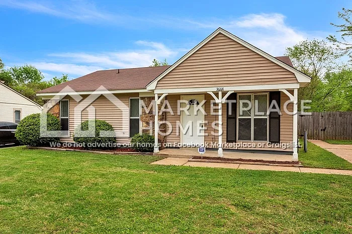 3 bed, 1.5 bath, 1104 sqft, $1,195 — Photo 1