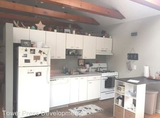 2595 W 11th St, Cleveland, OH