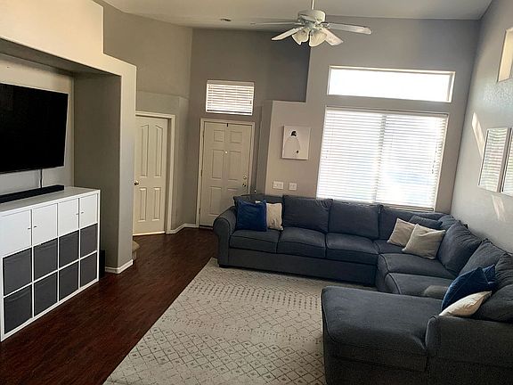 3rd image of 2231 S Bernard
