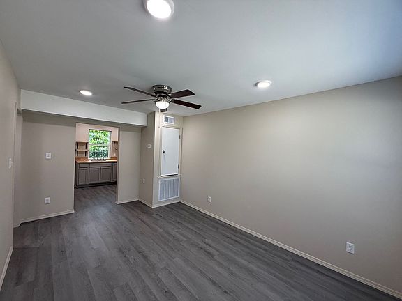 5th image of 1226 School St APT A