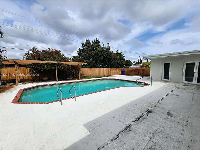 4233 S Jackson St — Photo 27