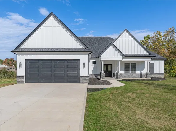 5427 Zachary Ln, Dayton, OH 45424