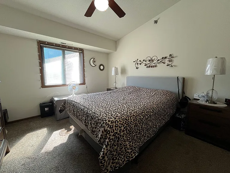 11202 W National Ave — Photo 11