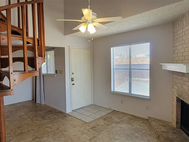 2500 Burleson Rd #210 — Photo 4