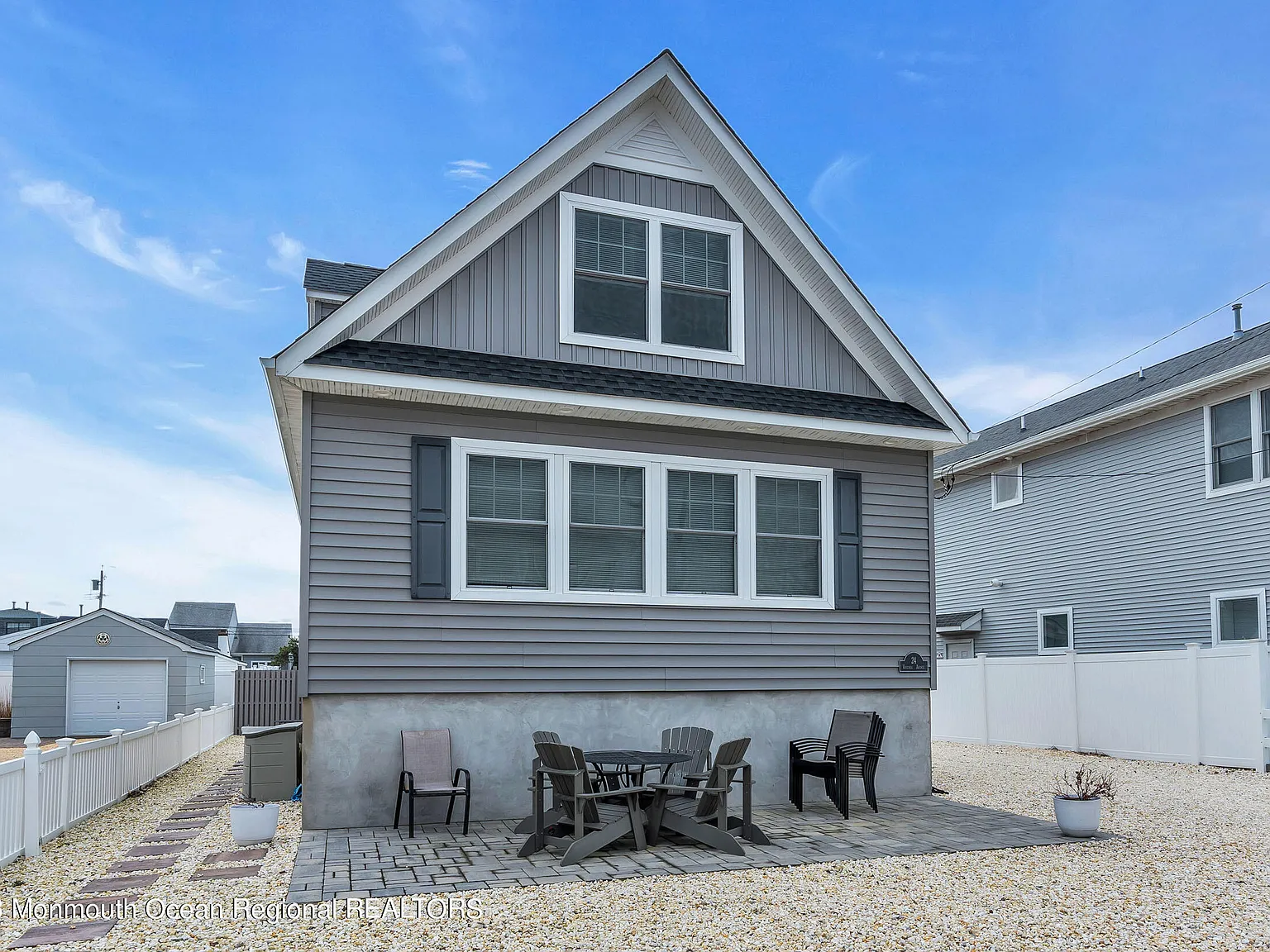 4 bed, $5,250 — Photo 2