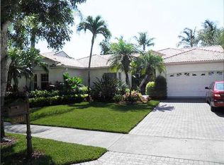 240 Montclaire Dr, Weston, FL 33326