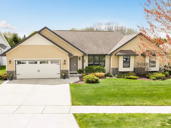 605 Pebblestone Cir, Oneida, WI 54155