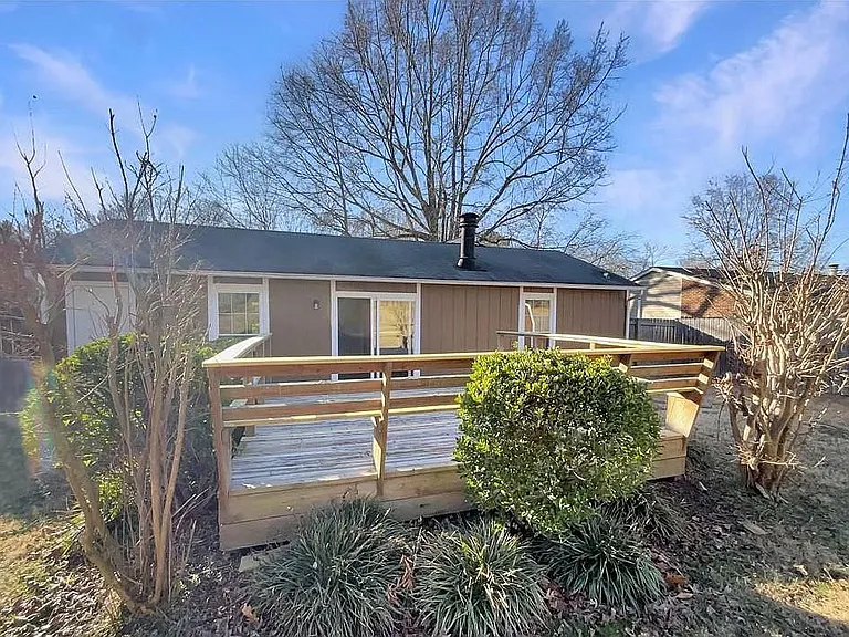 2809 Lamroc Rd — Photo 17