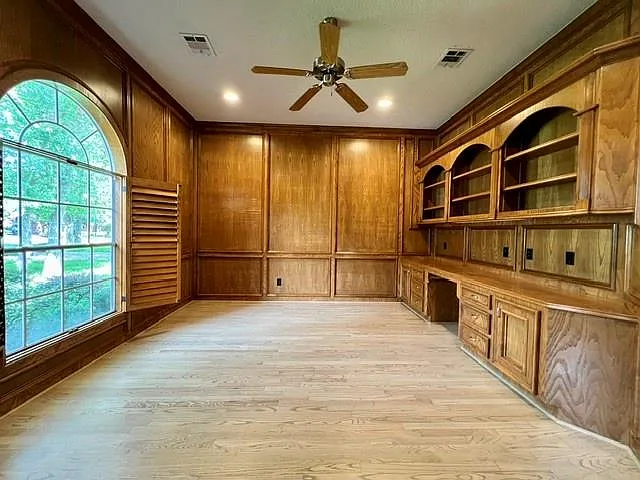 19911 Westside Forest Dr — Photo 12