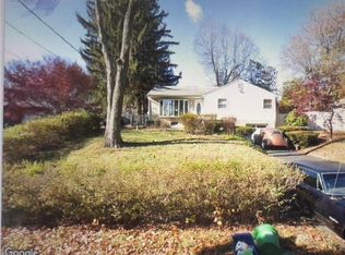 14 Suffern Pl, Monsey, NY 10952