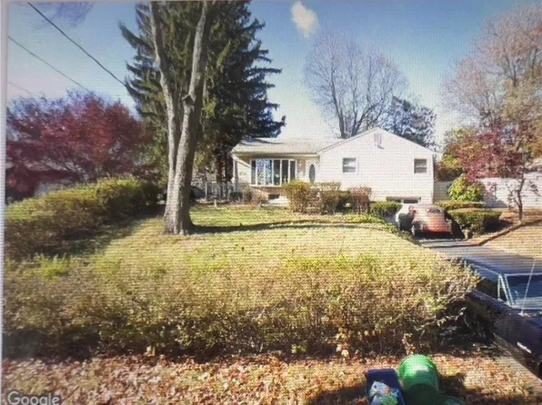 14 Suffern Place, Monsey, NY 10952