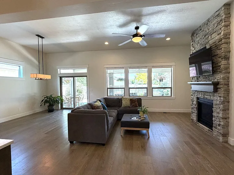 1432 N Glen Aspen Ave — Photo 14