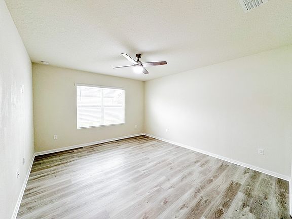 4th image of 514 Citrus Isle Blvd