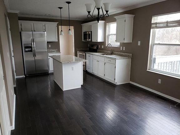3rd image of 8868 Steeplechase Way