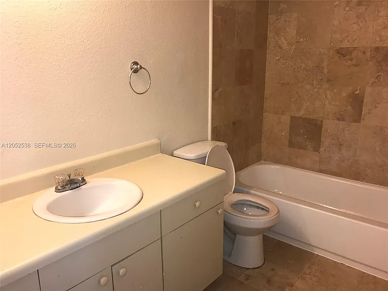 663 Vista Isles Dr #1715 — Photo 6