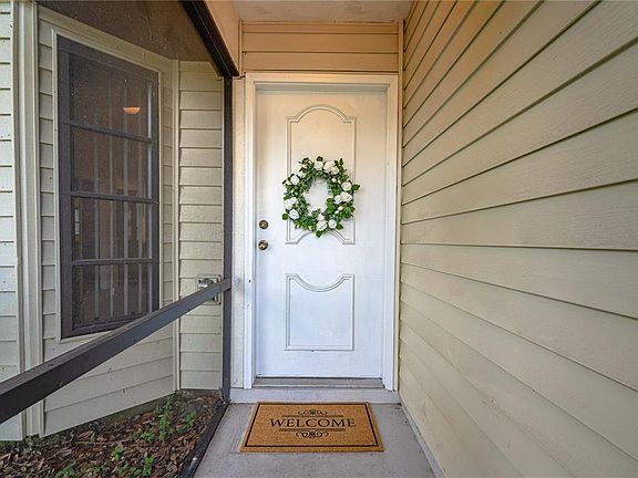 4th image of 2064 S Cranberry Blvd