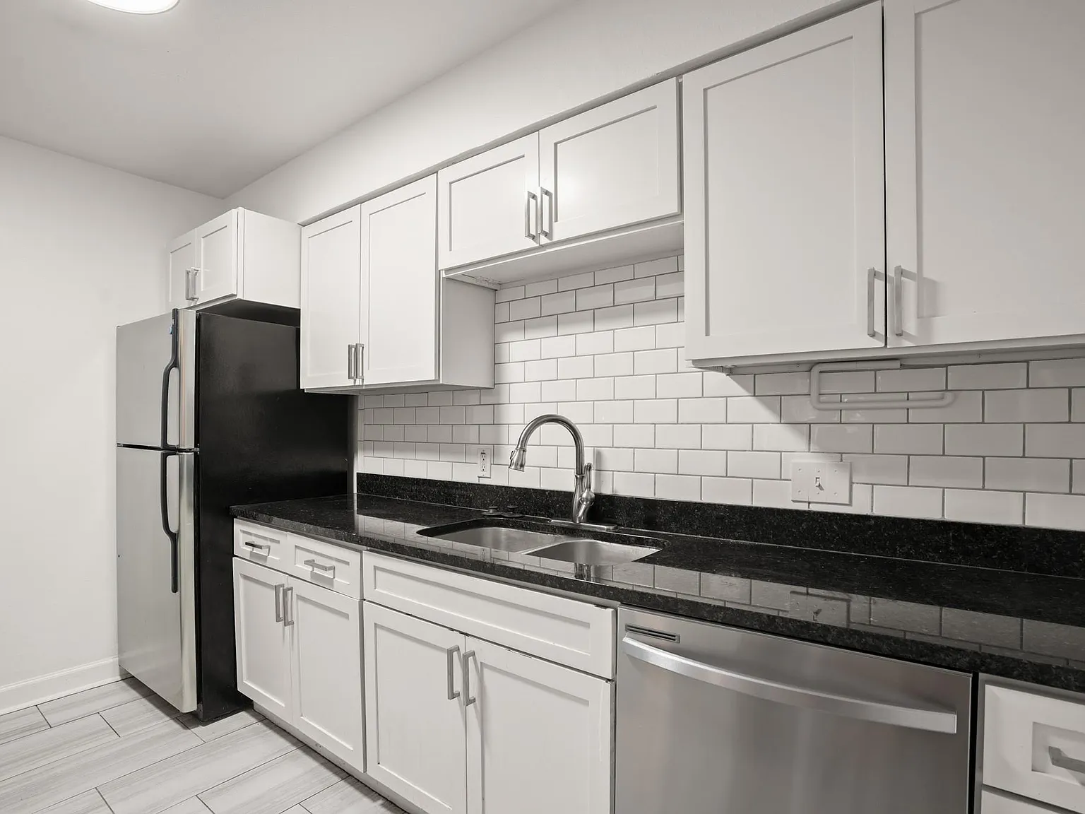 2 bed, 1.0 bath, 928 sqft, $2,075 — Photo 4