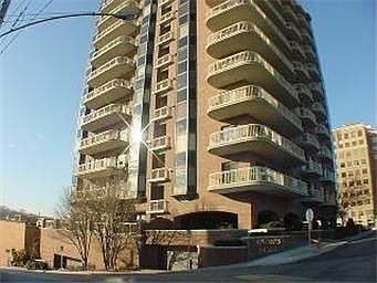 2nd image of 411 W 46th Ter APT 804