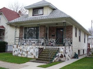 5835 W Byron St, Chicago, IL 60634