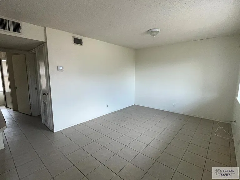602 Scotch St #8 — Photo 3