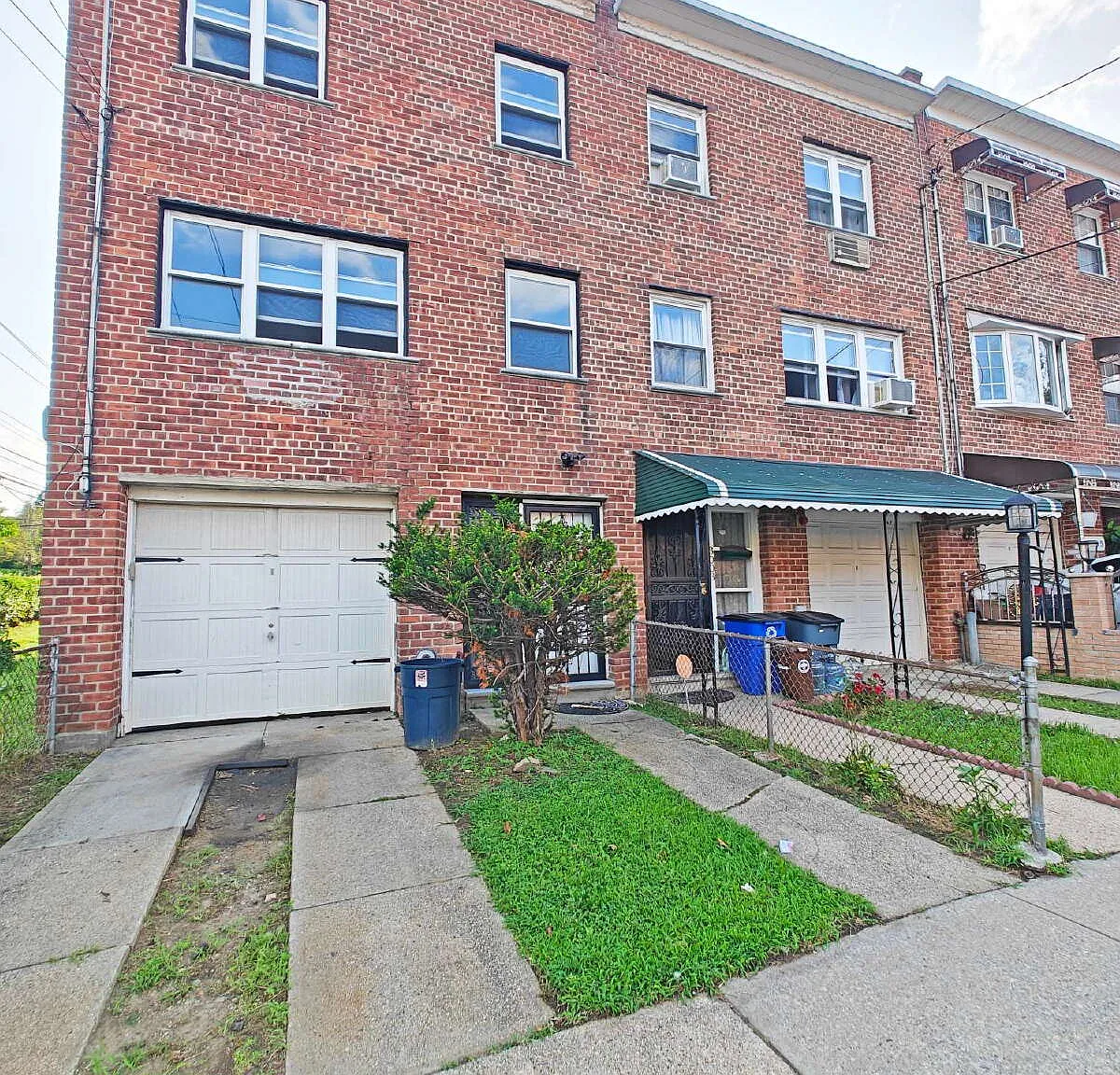 4 bed, 2.0 bath, 1690 sqft, $4,500 — Photo 1