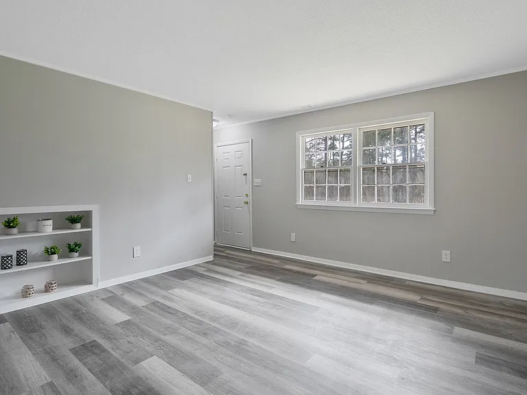 4202 S Dowfield Dr — Photo 1