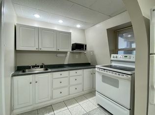 191 Chelsea St #3, Boston, MA 02128