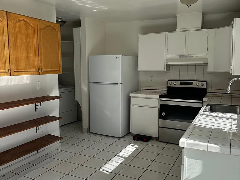 124 Poas Cir — Photo 2