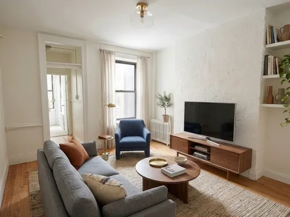 489 Second Avenue image 1 of 4