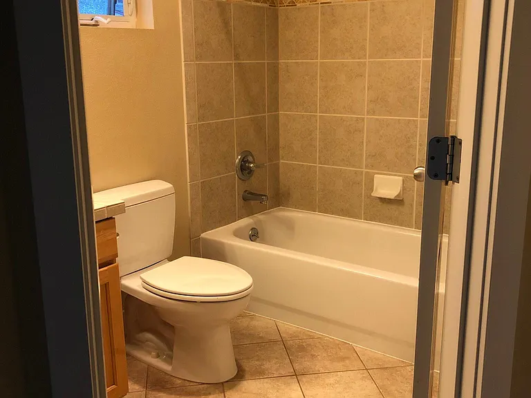 Second bedroom's bathroom
