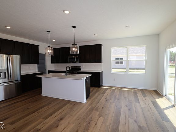 4th image of 2321 Bear Oak Run