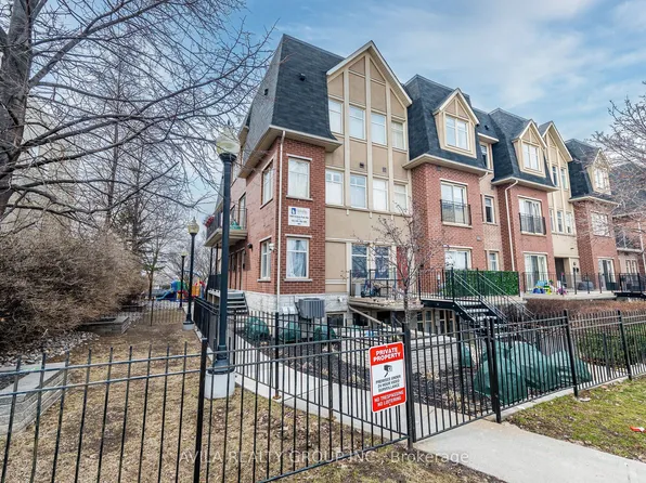 1496 Victoria Park Ave #254, Toronto, ON M4A 2M6