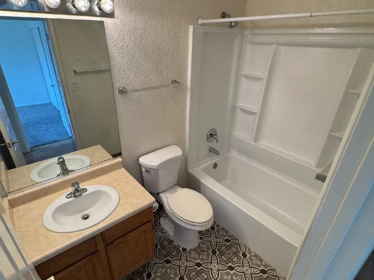 5050 S Rainbow Blvd #203 — Photo 18