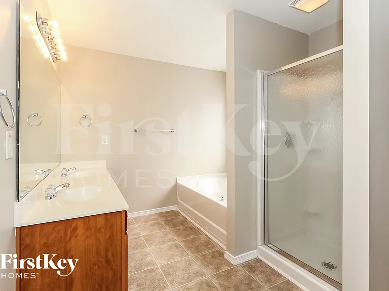 2709 Buckleigh Dr — Photo 10