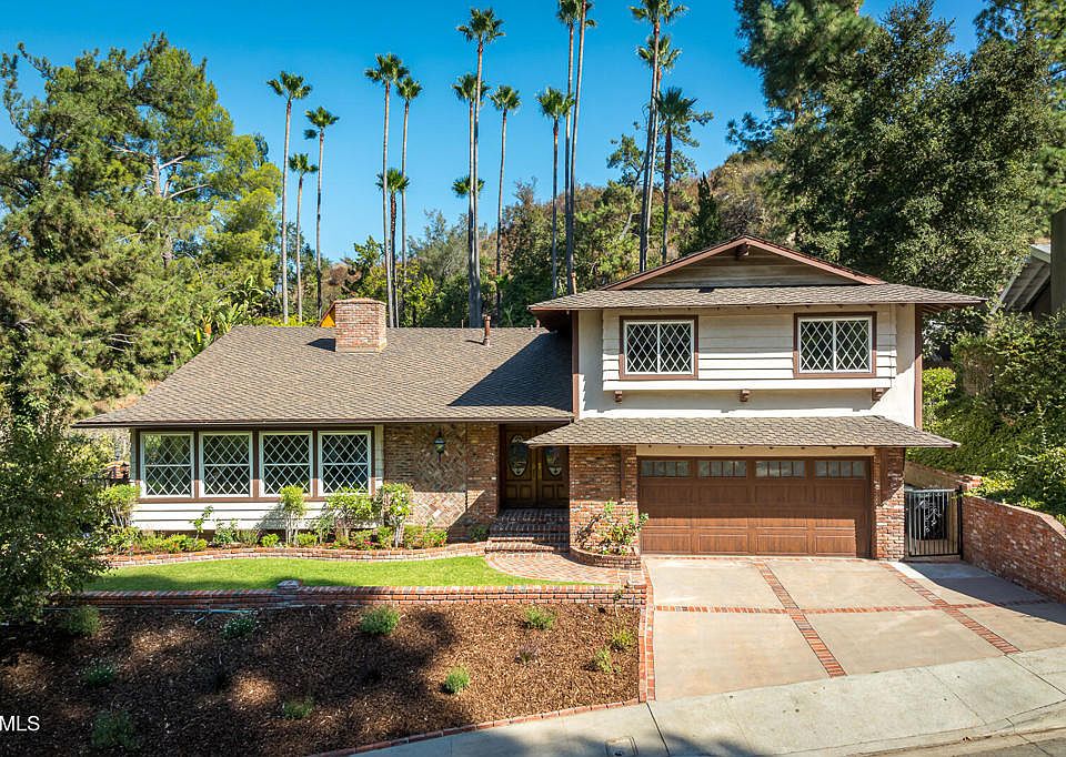 1st image of 3628 Mesa Lila Ln