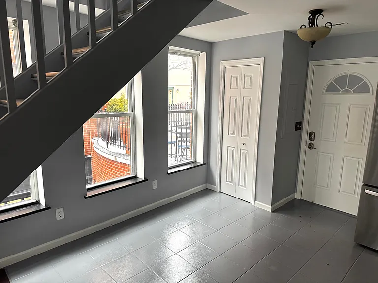 133 Walton St #Townhouse 129 — Photo 15