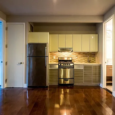Rented by Nooklyn NYC LLC | media 42