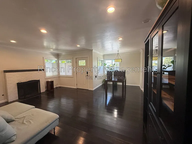 238 Douglas Ave — Photo 6