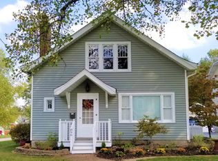 896 Simmons Ave, Saint Louis, MO