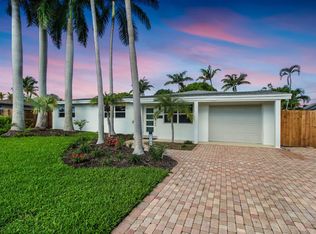 2751 NE 2nd Ct, Boca Raton, FL 33431