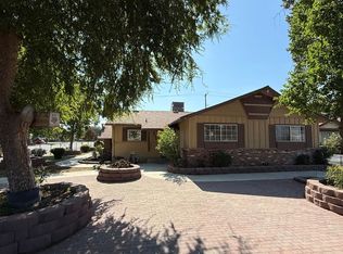 833 E Myrtle Ave, Visalia, CA 93292