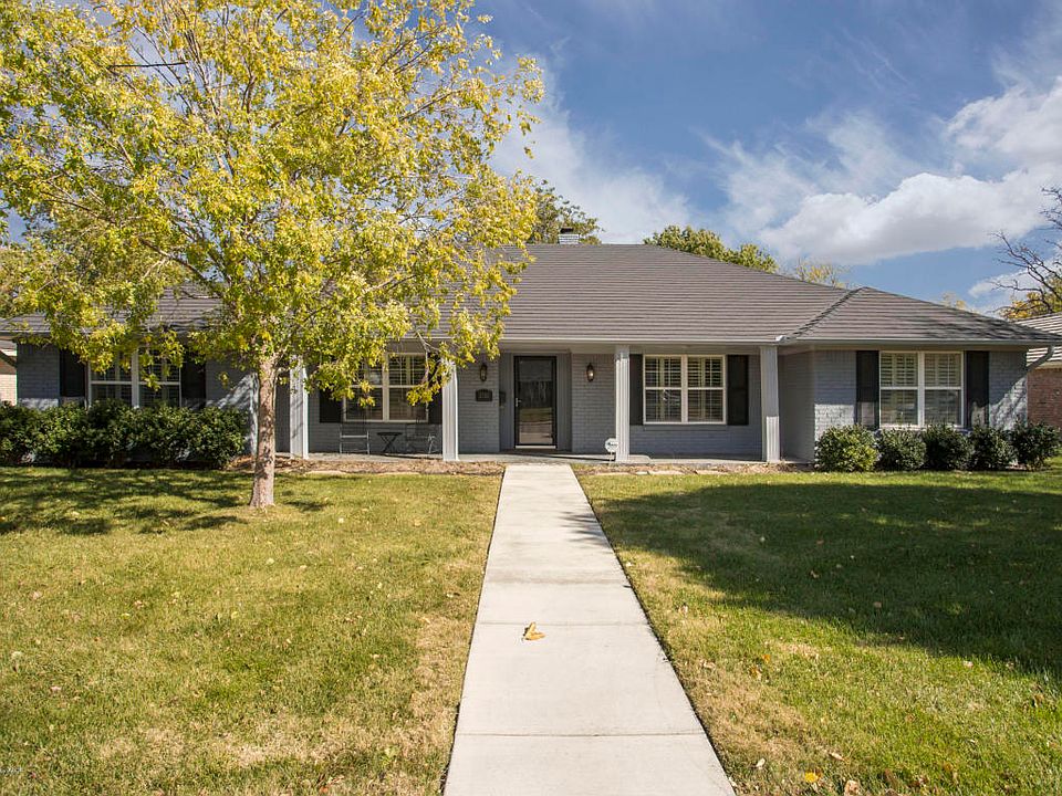 1st image of 3705 Huntington Dr