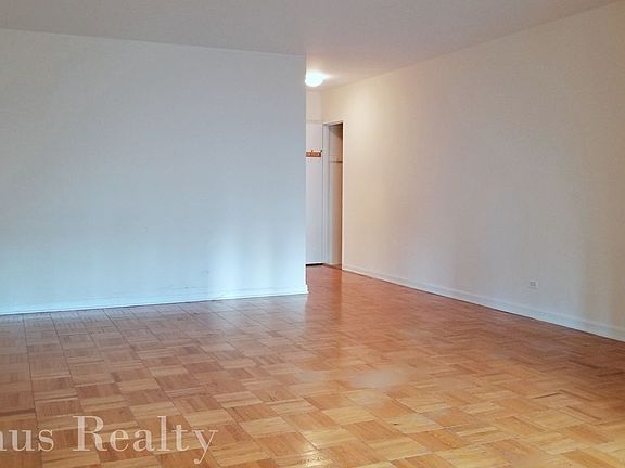 4th image of 166 E 63rd St APT 10B