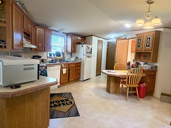 4th image of 104 Laurinda Ln
